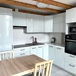 Stylish In The Centre -by Hik Apartamento