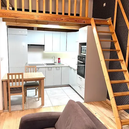 Apartment Stylish In The Centre -by Hik